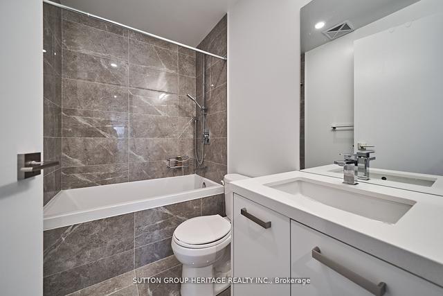 1708 - 55 Ontario St, Condo with 3 bedrooms, 2 bathrooms and 1 parking in Toronto ON | Image 25