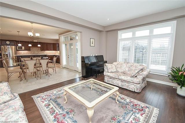 624 Brian Street, House detached with 5 bedrooms, 3 bathrooms and 6 parking in Fort Erie ON | Image 14