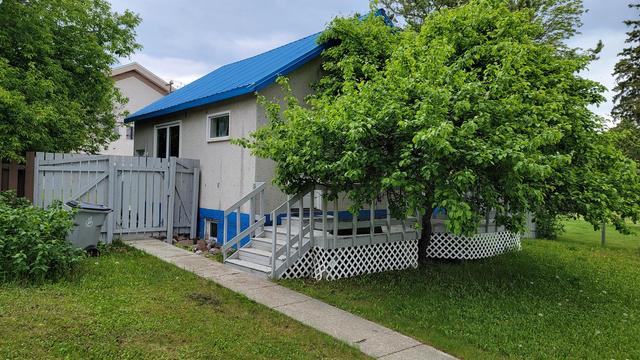 4814 5 Avenue, House detached with 2 bedrooms, 1 bathrooms and 3 parking in Edson AB | Image 1