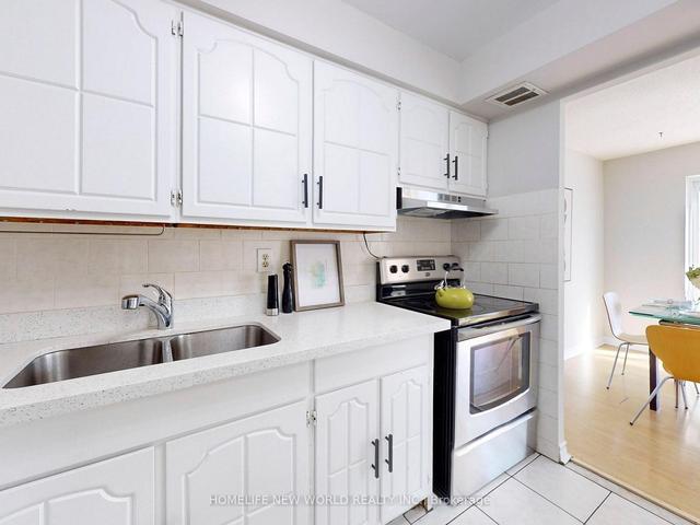 290 - 165 Cherokee Blvd, Townhouse with 3 bedrooms, 2 bathrooms and 1 parking in Toronto ON | Image 4