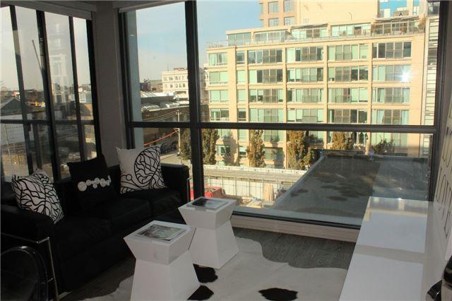 501 - 39 Brant St, Condo with 1 bedrooms, 1 bathrooms and null parking in Toronto ON | Image 1