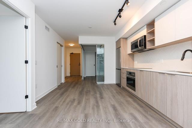 420 - 36 Zorra St N, Condo with 2 bedrooms, 2 bathrooms and 1 parking in Toronto ON | Image 6