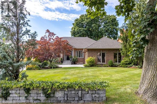 42 Bayview Drive, House detached with 4 bedrooms, 3 bathrooms and null parking in St. Catharines ON | Image 3