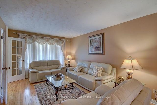 298 Amberwood Dr, House detached with 4 bedrooms, 4 bathrooms and 4 parking in Waterloo ON | Image 34