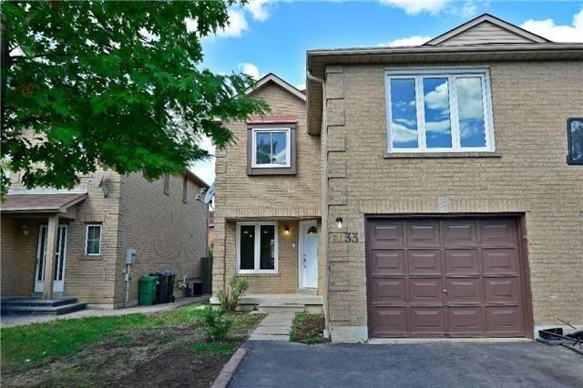 1033 Blizzard Rd, House attached with 3 bedrooms, 4 bathrooms and 2 parking in Mississauga ON | Image 1