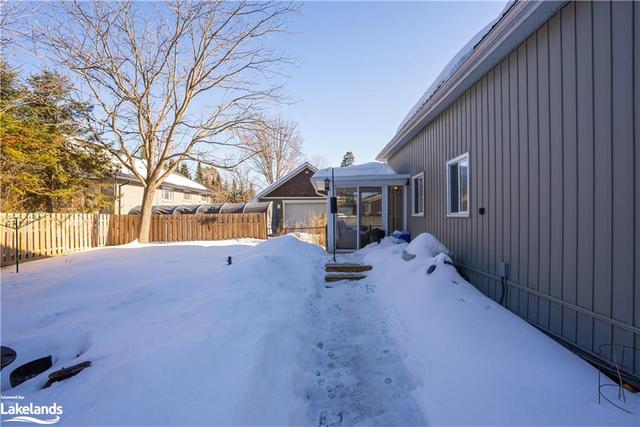 18 Elm Street, House detached with 3 bedrooms, 1 bathrooms and 6 parking in Huntsville ON | Image 28