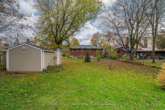 100 Colborne St W, House detached with 3 bedrooms, 2 bathrooms and 3 parking in Kawartha Lakes ON | Image 21