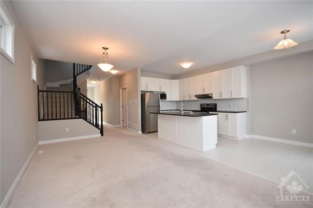 263 Hepatica Way, Townhouse with 3 bedrooms, 3 bathrooms and 3 parking in Ottawa ON | Image 6