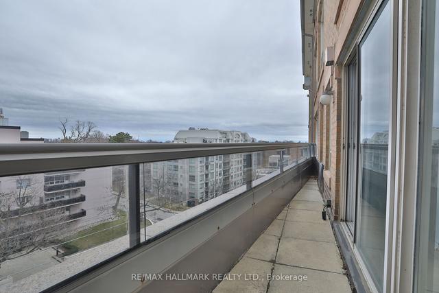 605 - 1818 Bayview Ave, Condo with 2 bedrooms, 2 bathrooms and 2 parking in Toronto ON | Image 11