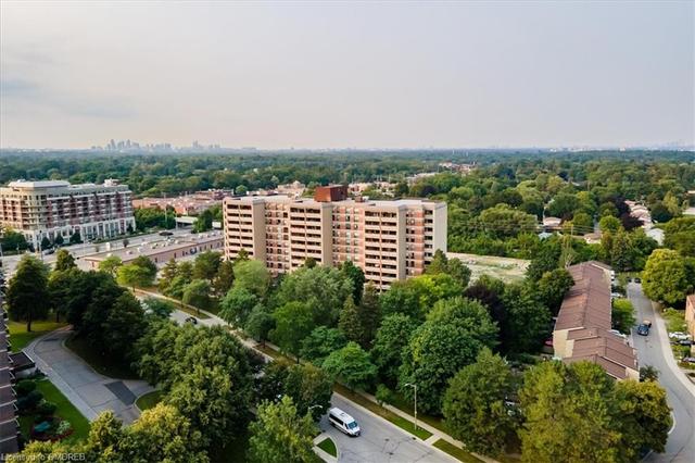 702 - 965 Inverhouse Drive, House attached with 2 bedrooms, 2 bathrooms and null parking in Mississauga ON | Image 43