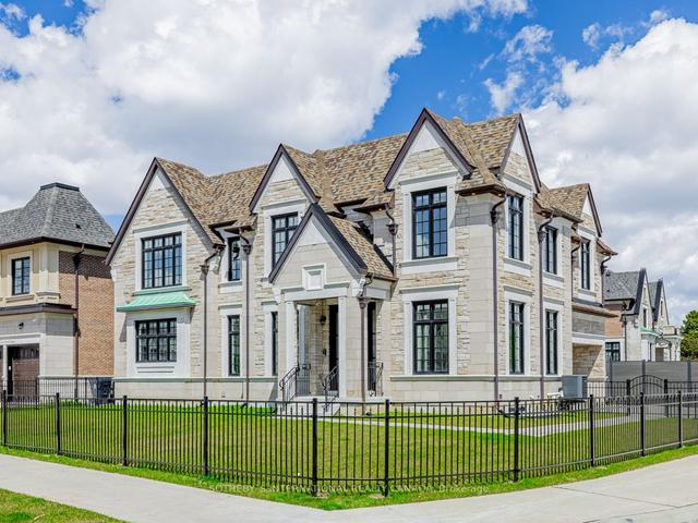 29 Ballyconnor Crt S, House detached with 4 bedrooms, 6 bathrooms and 4 parking in Toronto ON | Image 23