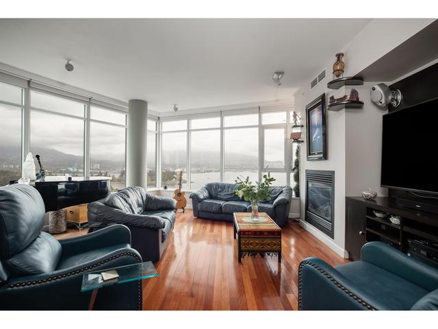 2201 - 1233 W Cordova Street, Condo with 3 bedrooms, 2 bathrooms and null parking in Vancouver BC | Card Image