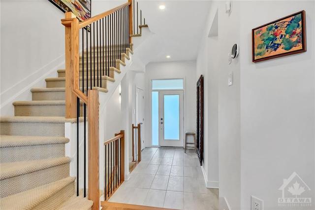 78 Canvasback Ridge, Townhouse with 3 bedrooms, 3 bathrooms and 3 parking in Ottawa ON | Image 3