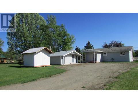 9609 Fredette Avenue, House detached with 4 bedrooms, 2 bathrooms and null parking in Hudson's Hope BC | Card Image