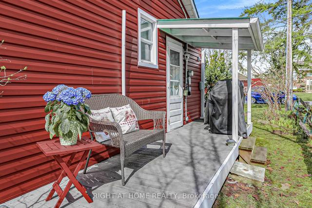 12 47th St S, House detached with 2 bedrooms, 1 bathrooms and 4 parking in Wasaga Beach ON | Image 7
