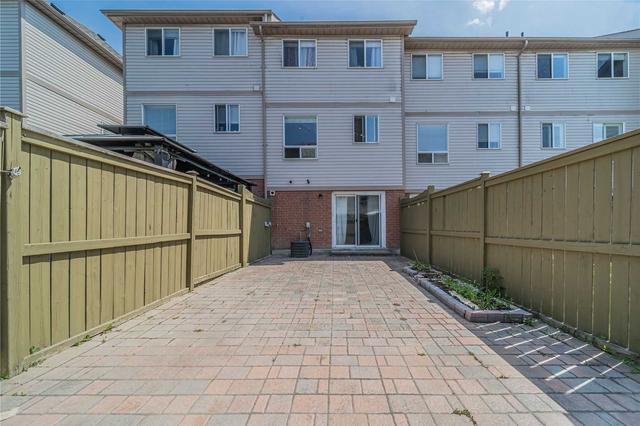 12 Spraggins Lane, Townhouse with 3 bedrooms, 2 bathrooms and 2 parking in Ajax ON | Image 25