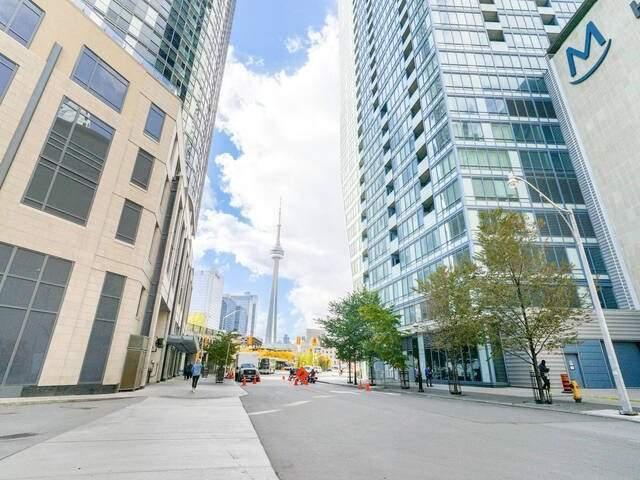 2520 - 25 The Esplanade St, Condo with 1 bedrooms, 1 bathrooms and 0 parking in Toronto ON | Image 25