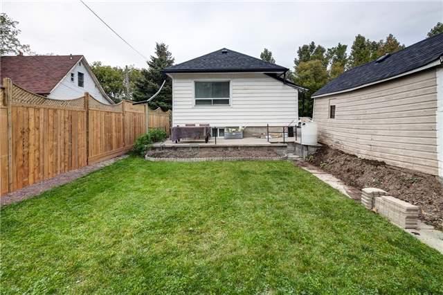 81 Hall St, House detached with 3 bedrooms, 1 bathrooms and 6 parking in Oshawa ON | Image 5