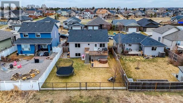 667 West Highland Crescent, House detached with 4 bedrooms, 3 bathrooms and 4 parking in Carstairs AB | Image 40