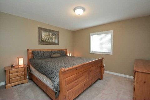 1012 Coyston Dr, House detached with 4 bedrooms, 3 bathrooms and 2 parking in Oshawa ON | Image 17