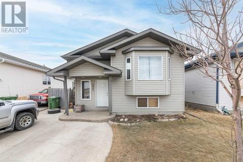 6807 42 Street, House detached with 3 bedrooms, 2 bathrooms and 2 parking in Lloydminster (Part) AB | Card Image