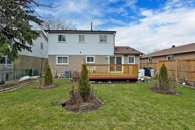 17 Boundy Cres, House detached with 4 bedrooms, 3 bathrooms and 3 parking in Toronto ON | Image 28