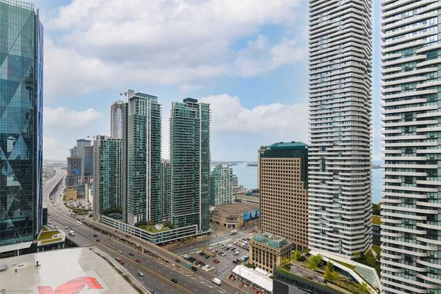 2808 - 65 Bremner Blvd, Condo with 2 bedrooms, 2 bathrooms and 1 parking in Toronto ON | Image 16