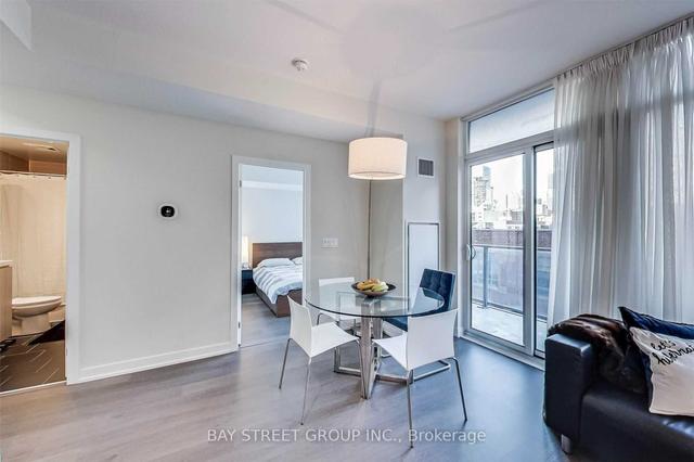 404 - 105 George St, Condo with 2 bedrooms, 2 bathrooms and 0 parking in Toronto ON | Image 6