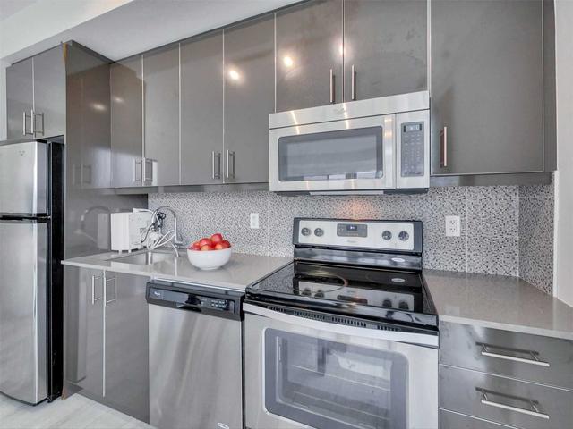 408 - 760 The Queensway, Condo with 2 bedrooms, 2 bathrooms and 1 parking in Toronto ON | Image 7