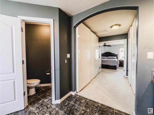 18003 105a St Nw, House detached with 5 bedrooms, 3 bathrooms and null parking in Edmonton AB | Image 30