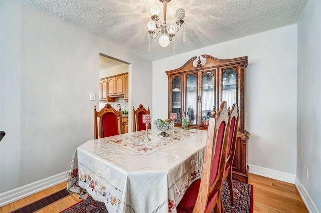 115 Glen Springs Dr, House semidetached with 3 bedrooms, 2 bathrooms and 6 parking in Toronto ON | Image 27