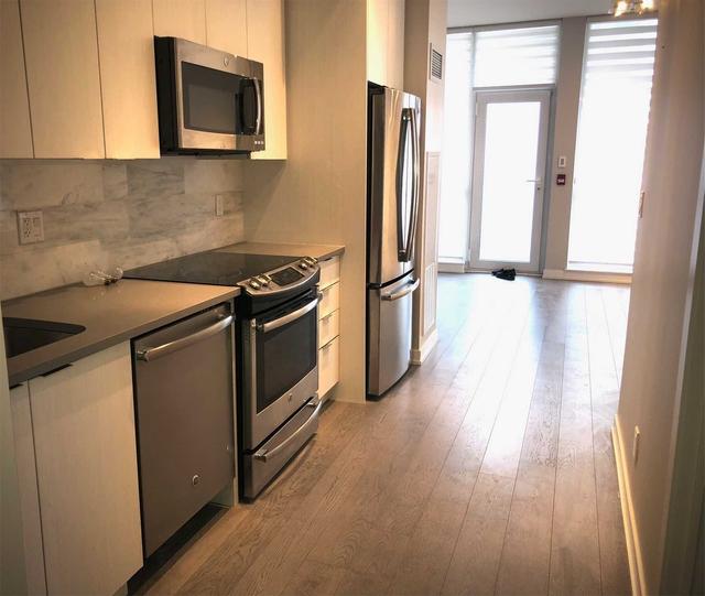 th15 - 50 Bruyeres Mews, Townhouse with 1 bedrooms, 1 bathrooms and 0 parking in Toronto ON | Image 4