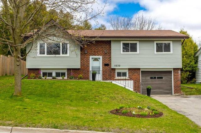 1532 Redwood Dr, House detached with 3 bedrooms, 2 bathrooms and 3 parking in Peterborough ON | Card Image