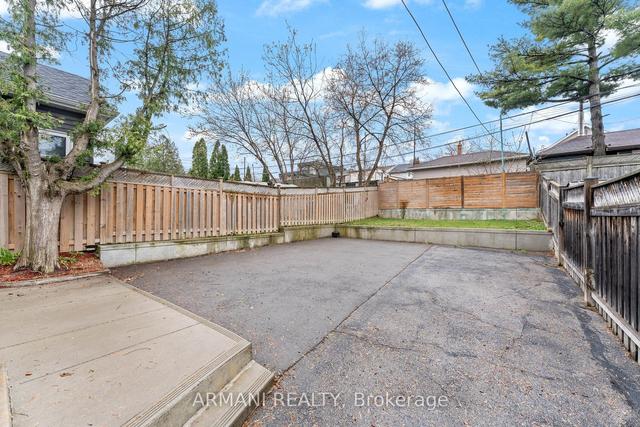 414 Northcliffe Blvd, House detached with 2 bedrooms, 2 bathrooms and 3 parking in Toronto ON | Image 33