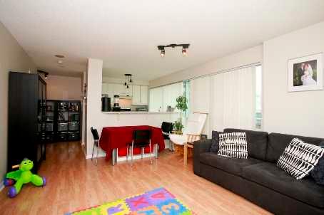 503 - 10 Queens Quay St W, Condo with 1 bedrooms, 1 bathrooms and 1 parking in Toronto ON | Image 3