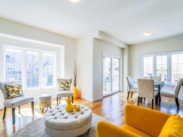 2373 Natasha Circ, House attached with 3 bedrooms, 2 bathrooms and 2 parking in Oakville ON | Image 9