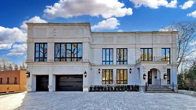 42 Riverside Blvd, House detached with 4 bedrooms, 6 bathrooms and 12 parking in Vaughan ON | Image 1