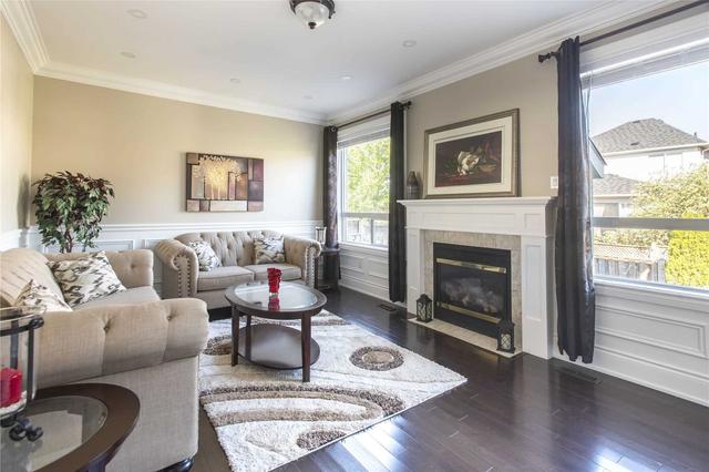 3981 Mayla Dr, House detached with 4 bedrooms, 6 bathrooms and 5 parking in Mississauga ON | Image 2