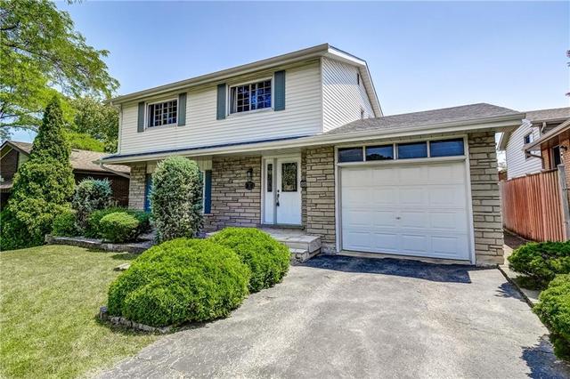 5 Colonial Court, House detached with 4 bedrooms, 1 bathrooms and 2 parking in Hamilton ON | Image 2