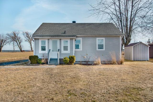 20458 Old Montreal Road, House detached with 2 bedrooms, 1 bathrooms and 2 parking in South Glengarry ON | Image 2