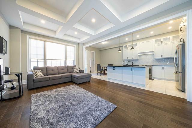 16 Via Romano Blvd, House attached with 4 bedrooms, 5 bathrooms and 6 parking in Vaughan ON | Image 6