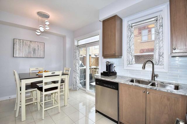 th 24 - 10 Porter Ave W, House attached with 3 bedrooms, 3 bathrooms and 2 parking in Vaughan ON | Image 3