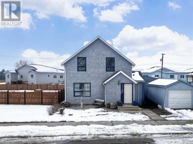 320 55 Avenue W, House detached with 3 bedrooms, 2 bathrooms and 4 parking in Claresholm AB | Image 19
