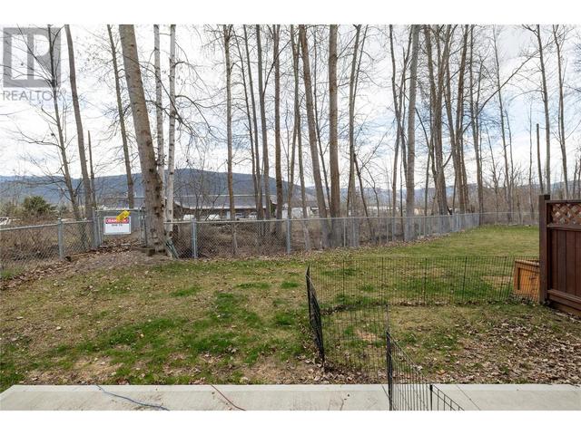 12 - 2156 Bessette Street, House attached with 3 bedrooms, 1 bathrooms and 1 parking in Lumby BC | Image 27