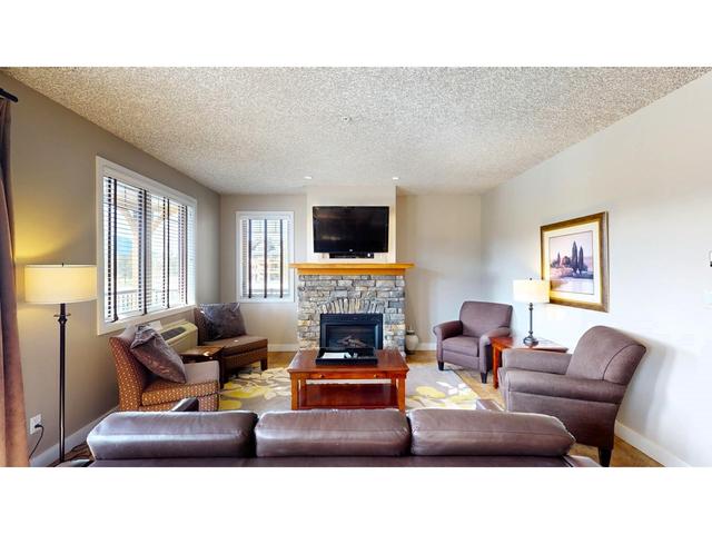 426 D   400 Bighorn Boulevard, Condo with 3 bedrooms, 3 bathrooms and null parking in Radium Hot Springs BC | Image 5