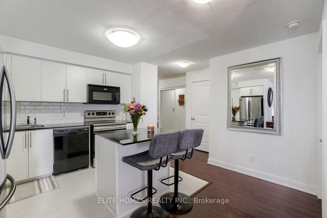 1104 - 330 Burnhamthorpe Rd W, Condo with 2 bedrooms, 2 bathrooms and 2 parking in Mississauga ON | Image 39