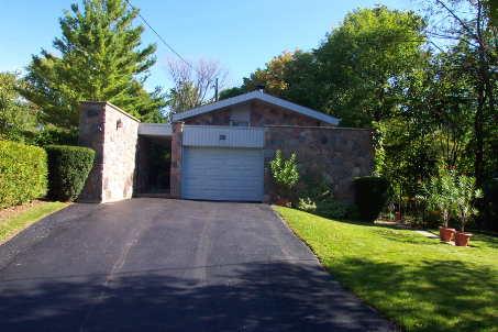26 Nagel Rd, House detached with 5 bedrooms, 3 bathrooms and 4 parking in Toronto ON | Image 1