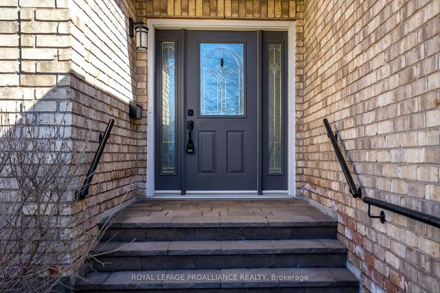 1776 Waddell Ave, House detached with 2 bedrooms, 2 bathrooms and 4 parking in Peterborough ON | Image 12