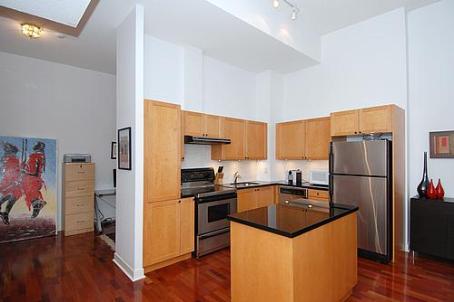 th101 - 77 Lombard St, Townhouse with 2 bedrooms, 3 bathrooms and 1 parking in Toronto ON | Image 4