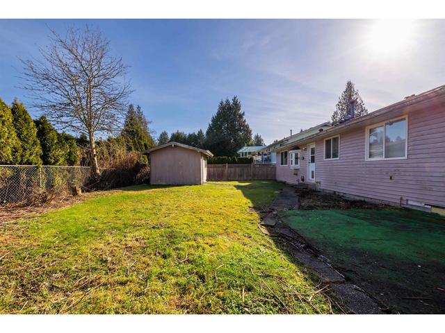 20111 49a Avenue, House detached with 3 bedrooms, 1 bathrooms and 3 parking in Langley BC | Image 11
